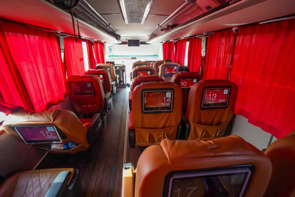 Faisal Movers - Online Booking, Ticket Price & Contact Number 5 Faisal Movers Business Class